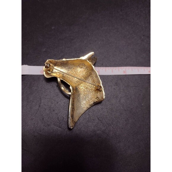 **Final Sale** Gold tone horse head brooch - Picture 2 of 7